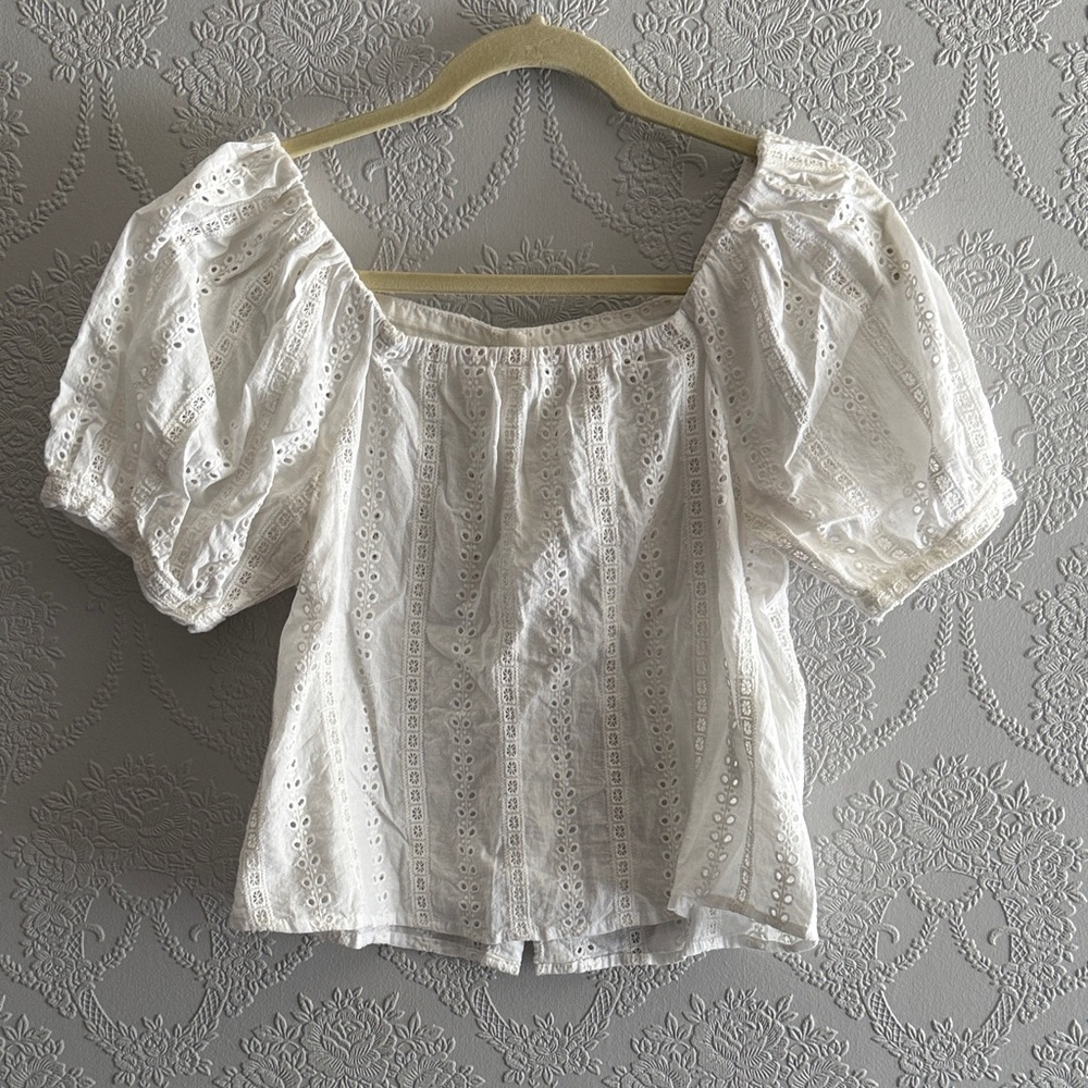 Elegant White Puff Sleeve Blouse